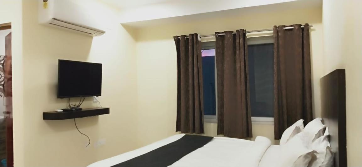 Arvind Stay Hotel, Rk Beach Vizag Visakhapatnam Exteriör bild