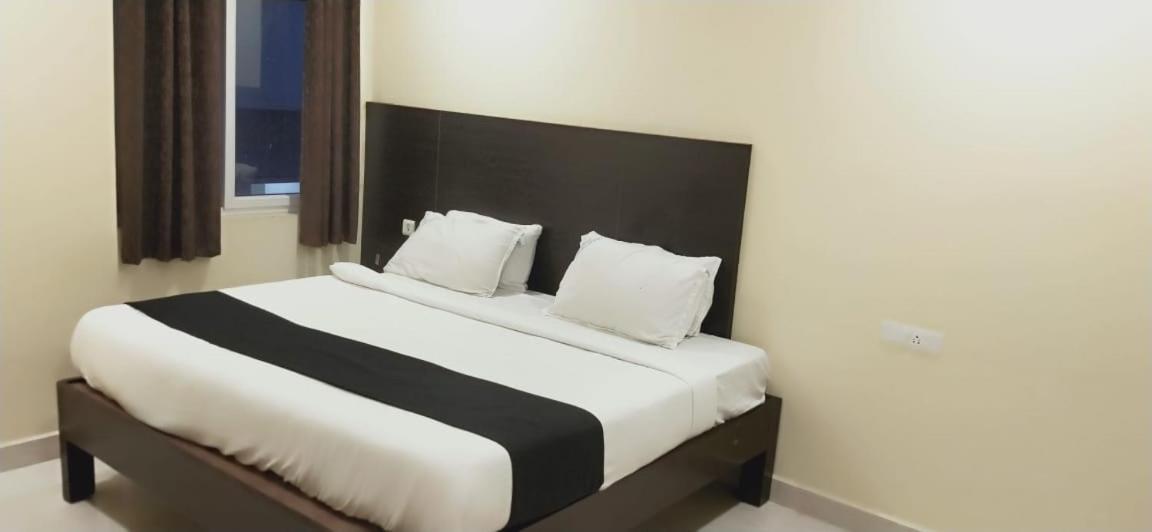 Arvind Stay Hotel, Rk Beach Vizag Visakhapatnam Exteriör bild