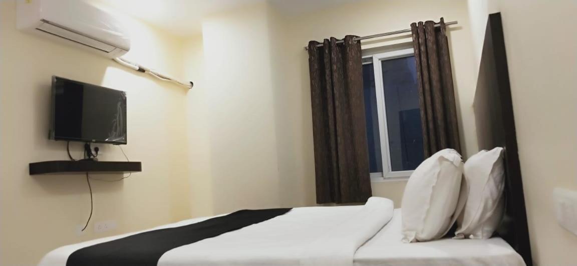 Arvind Stay Hotel, Rk Beach Vizag Visakhapatnam Exteriör bild